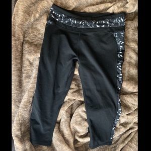 Fabletics Capris